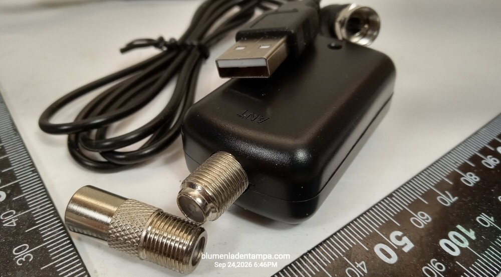USB RTL-SDR Radio Receiver Dongle RTL2832U R820T2 DVB-T with F-Adapter